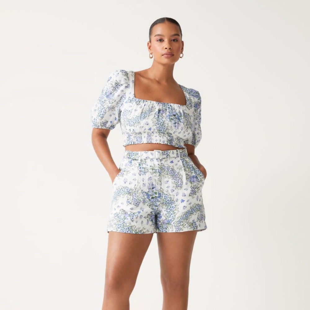 & Other Stories | White Floral Print Linen Shorts